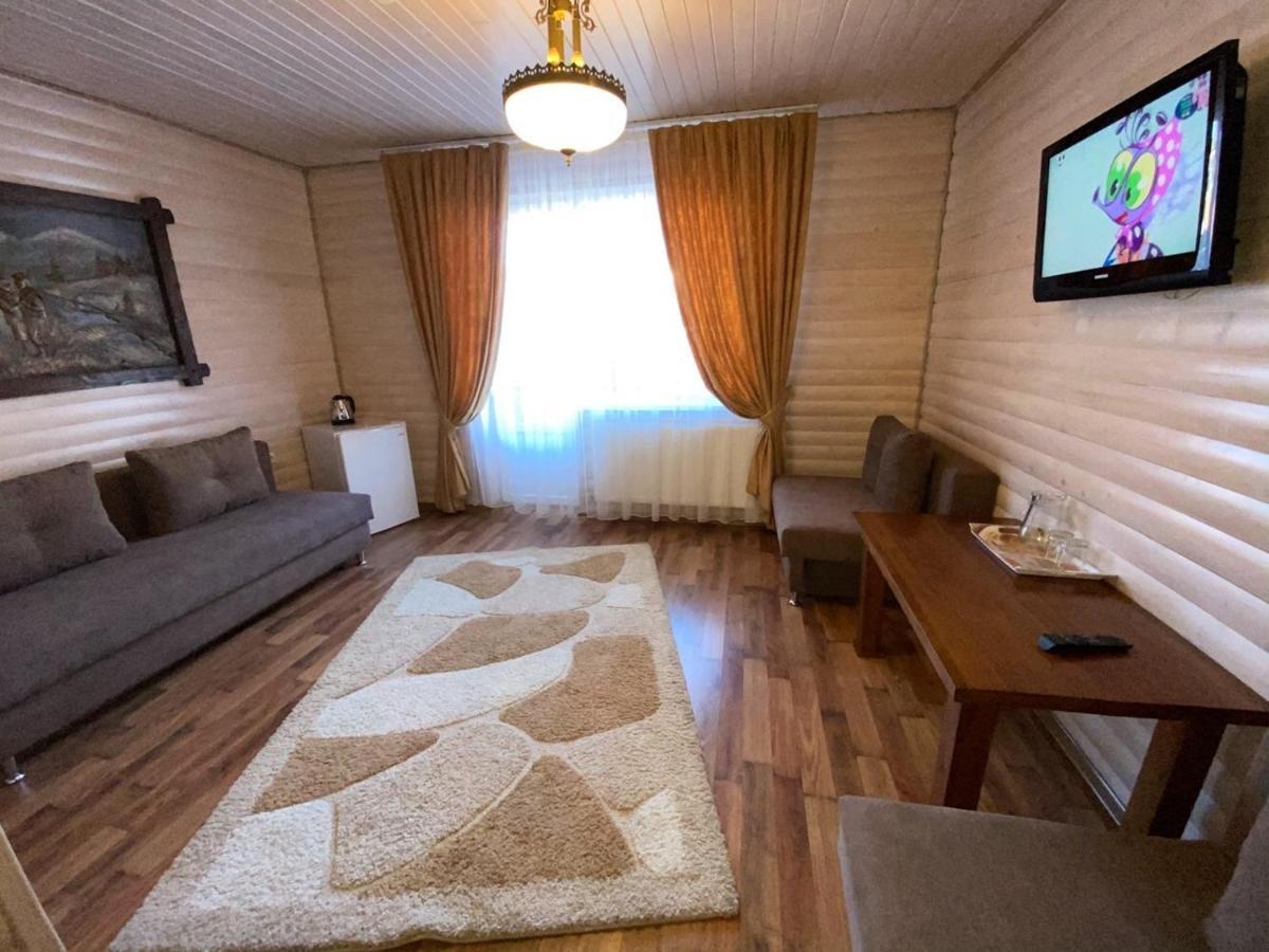 Villa Nikoletta Spa Bukovel Bagian luar foto